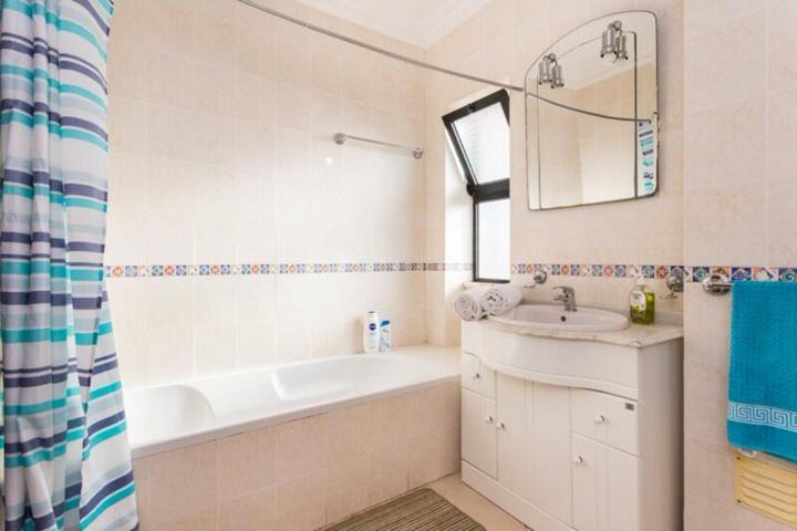 Calm Beach Apartement ปอร์ติเมา ภายนอก รูปภาพ